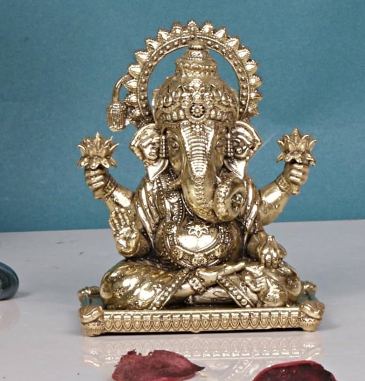 Brass ganesh moorti idol